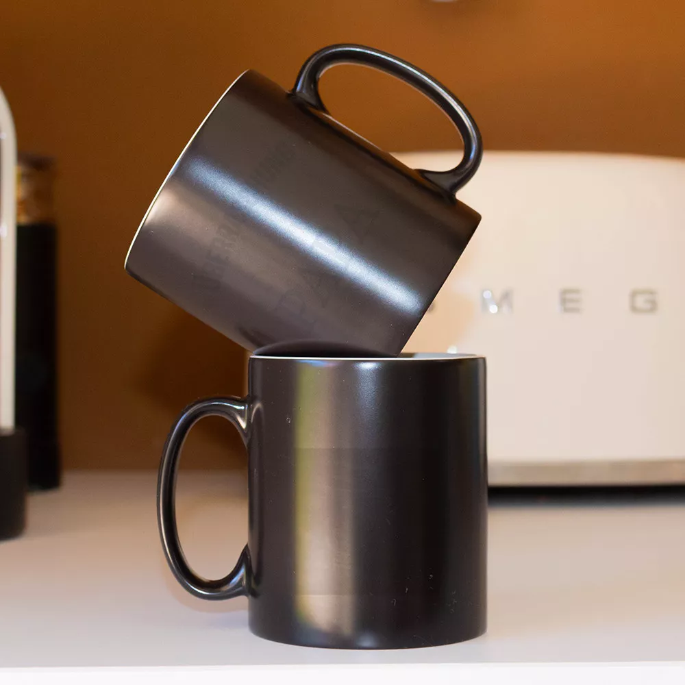 Becher mit Thermoeffekt Überraschungsankündigung zum Personalisieren