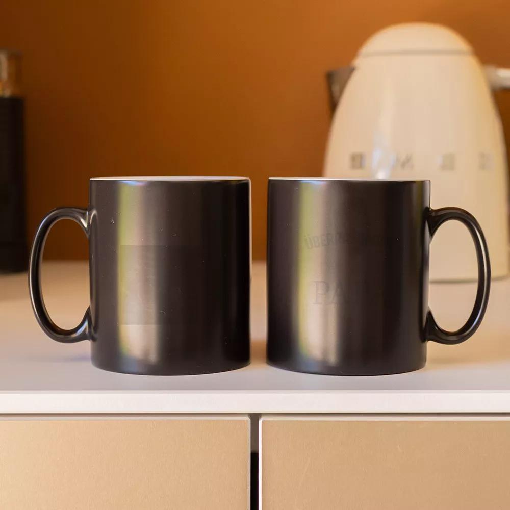 Becher mit Thermoeffekt Überraschungsankündigung zum Personalisieren