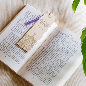 Personalisierbare Holz-Lesezeichen zum muslimischen Fest