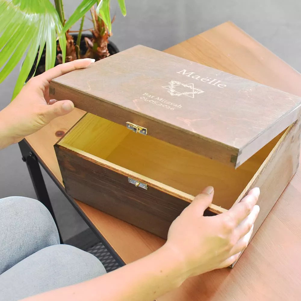 Personalisierbare Holzbox zur Bar Mitzvah