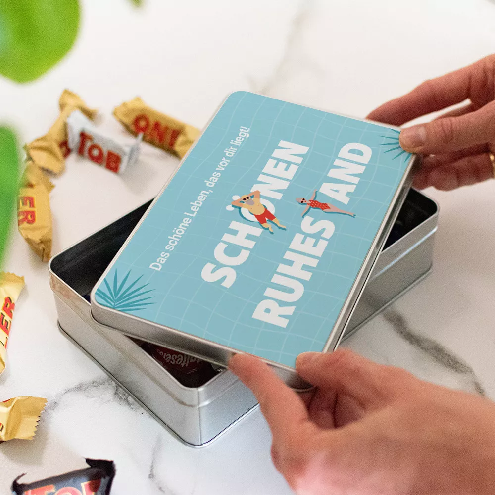 Genießen Sie Ihre individuell gestaltete Ruhestands-Süßigkeiten-Box.