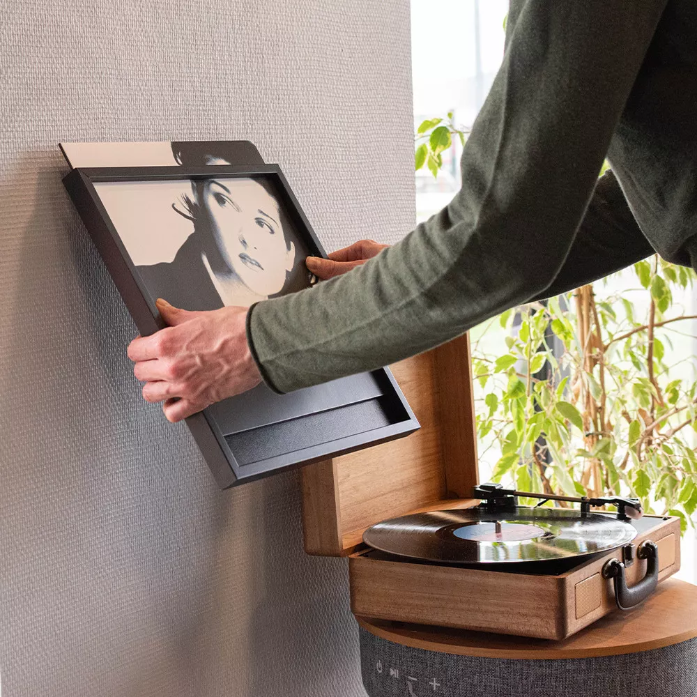 Rahmen aus Holz für Schallplatten