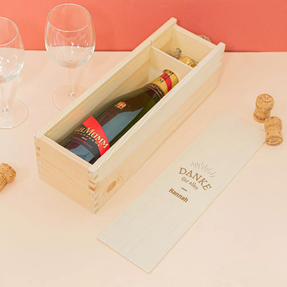 Holzkiste mit Champagnerflasche "Danke" personalisierbar