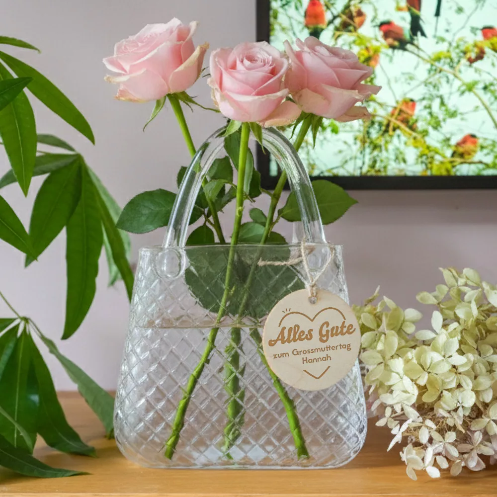 Handtaschen-Vase mit personalisiertem Holzanhänger "Alles Gute"