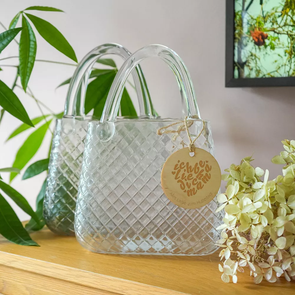 Handtaschen-Vase aus Glas mit personalisiertem „Ich Liebe Dich Mama“ Holz-Anhänger