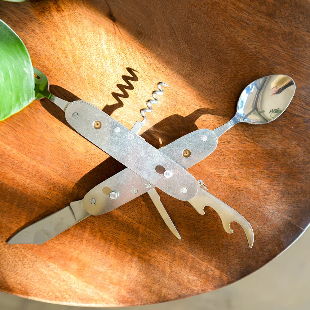 Personalisierter Camping-Taschenmesser mit Initialgravur