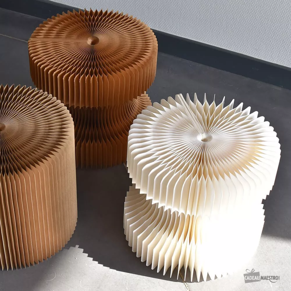 Kompakter faltbarer Design-Hocker aus Kraftpapier Weiß 28 cm