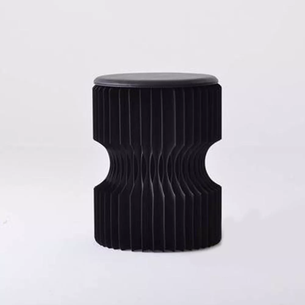 Schwarzer faltbarer Design-Hocker aus Kraftpapier 38 cm