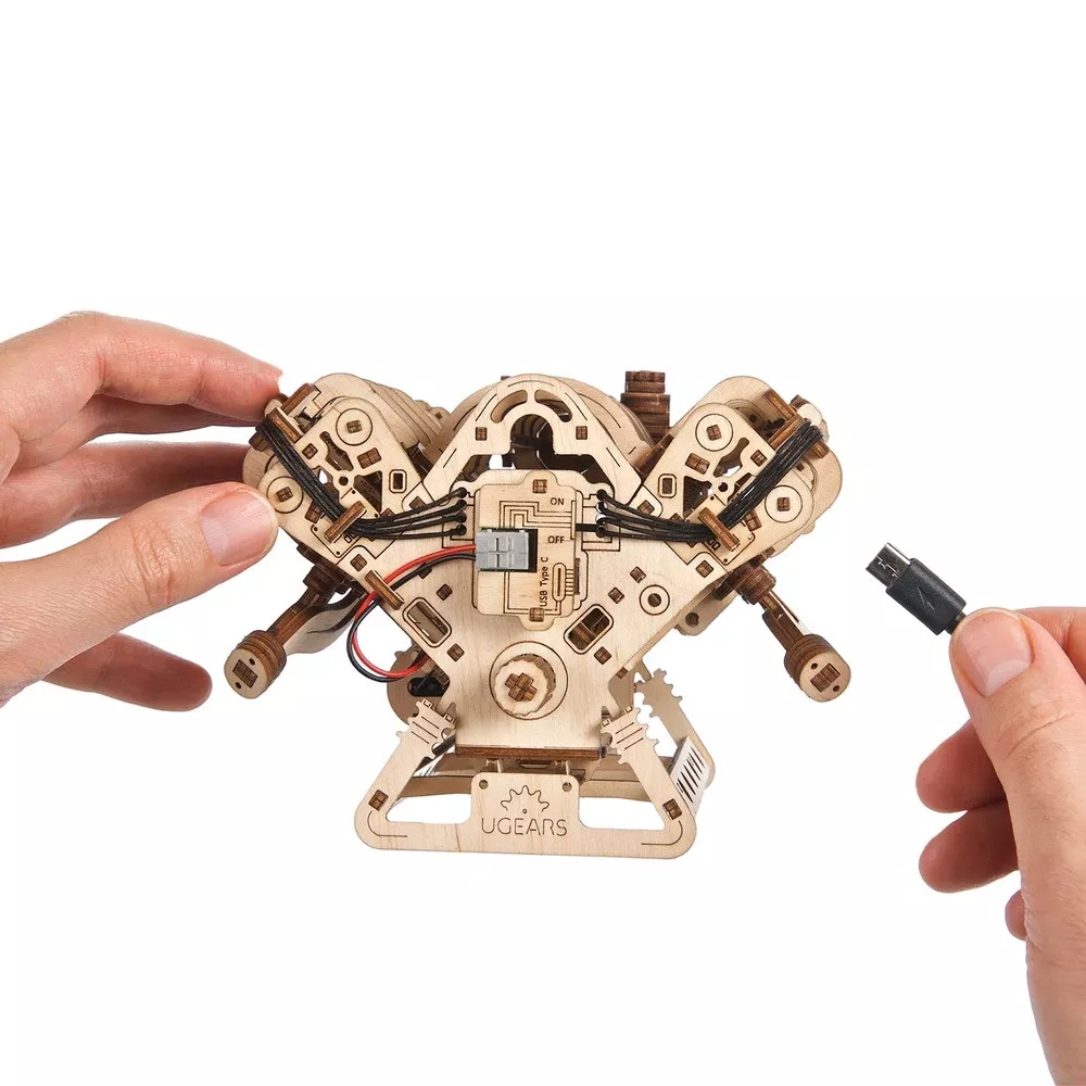 Mechanischer V8-Motor aus Holz zum Zusammenbauen