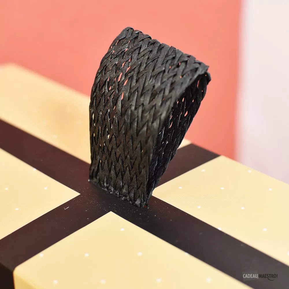 Geschenkbox mit Schleife Größe L Ruban en papier