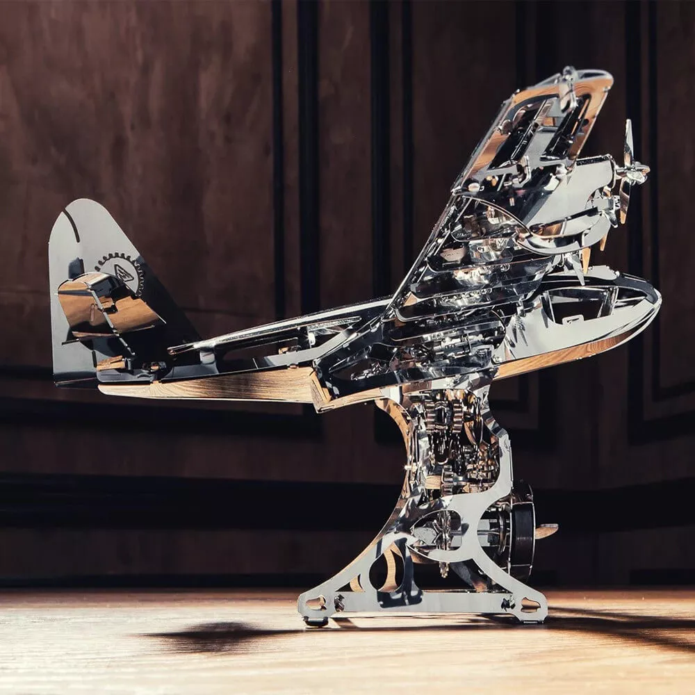 Modellflugzeug Renewed Heavenly Hercules aus Metall maquette hercules côté droit