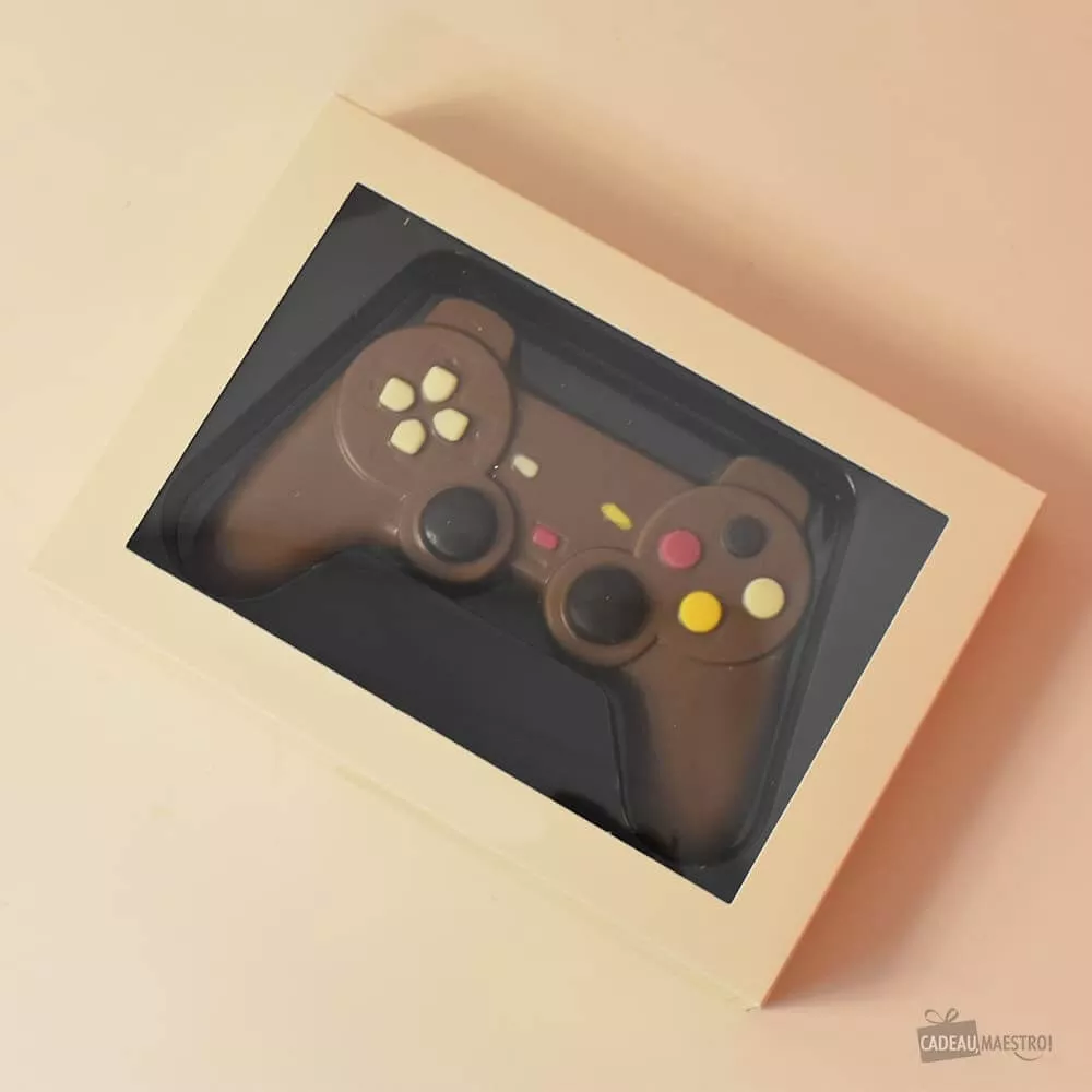Schokoladen-Spielcontroller dans sa boîte