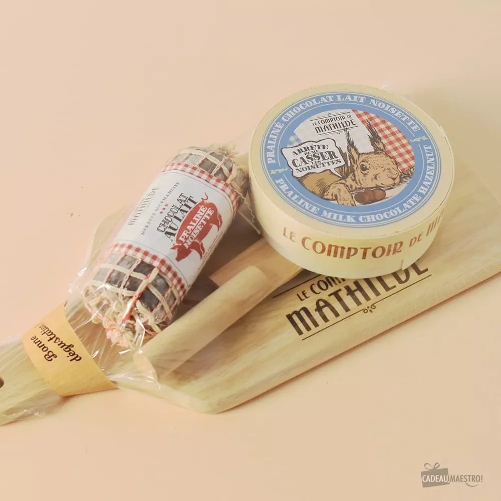 Saucisson et Camembert Chocolat avec Planche et Couteau à Découper Chocolats pralinés