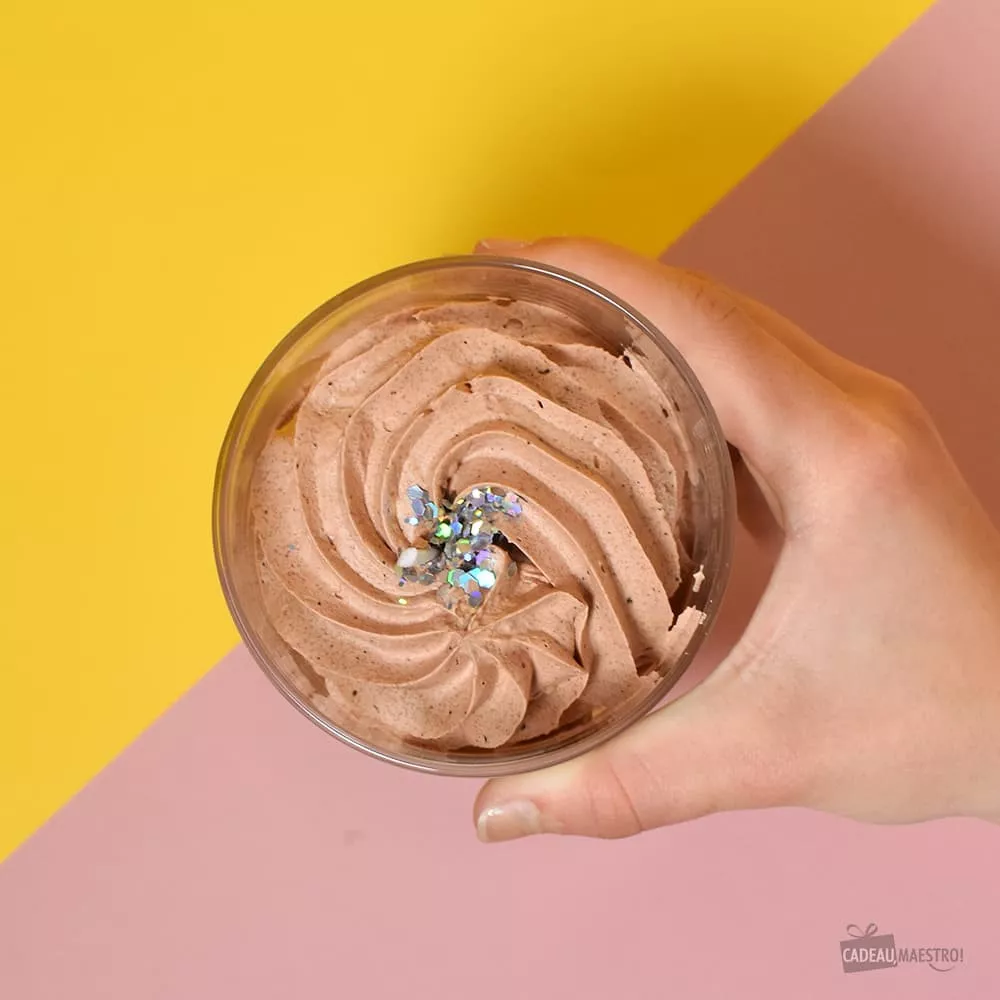 Schlagsahnekerze mit Schmuck Bougie parfumée gourmande